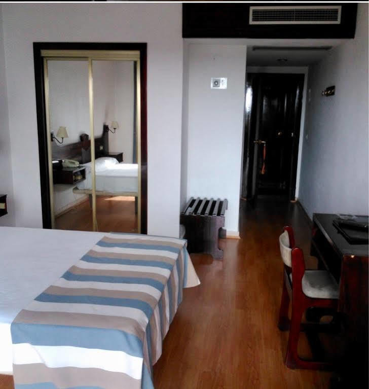 Hotel Lisboa Badajoz Extérieur photo