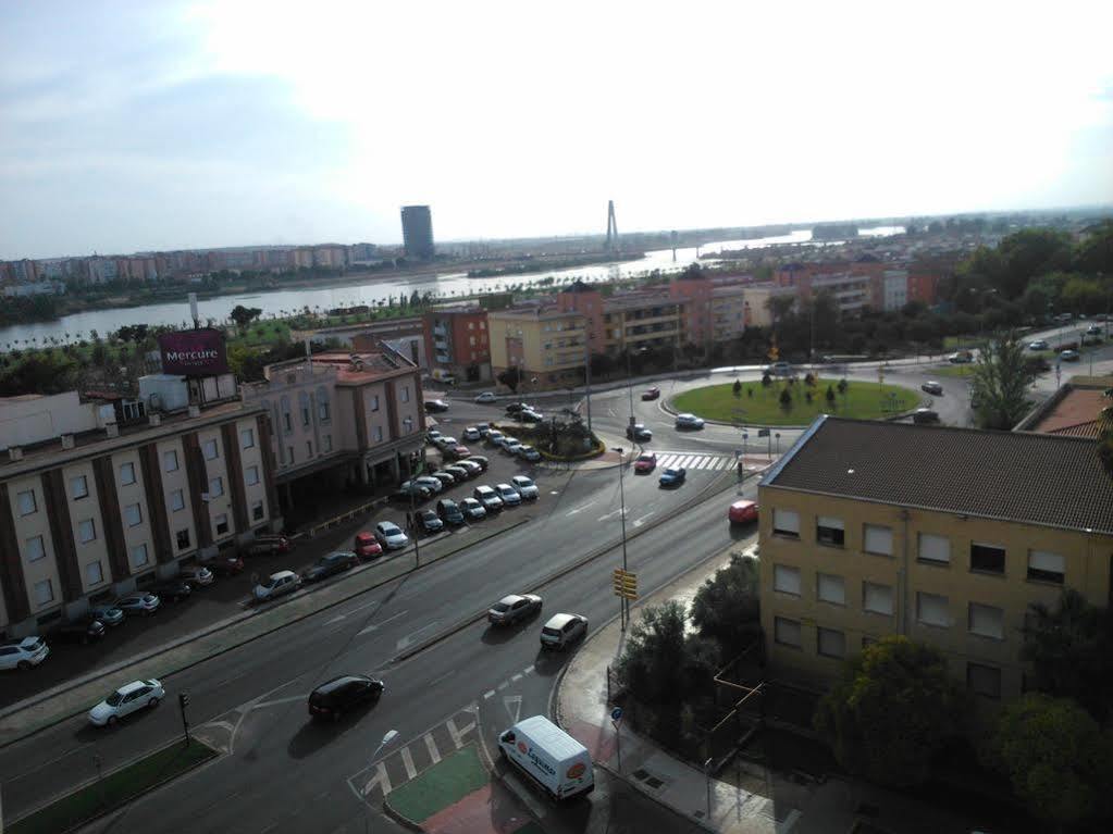 Hotel Lisboa Badajoz Extérieur photo